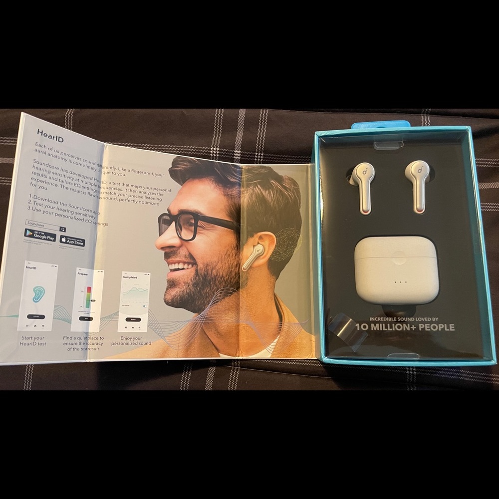Wireless earphones